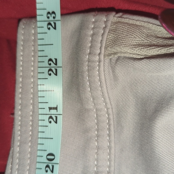 Torrid Skinny Mid-Rise Crop Jeans 26 - Picture 9 of 15